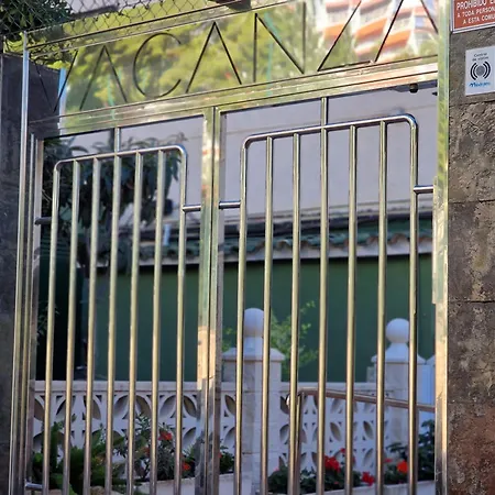 Vacanza4u * ベニドルム